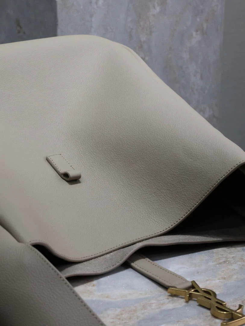 YSL 753837 Le 5 ¨¤ 7 Supple Large In Smooth Leather Gray