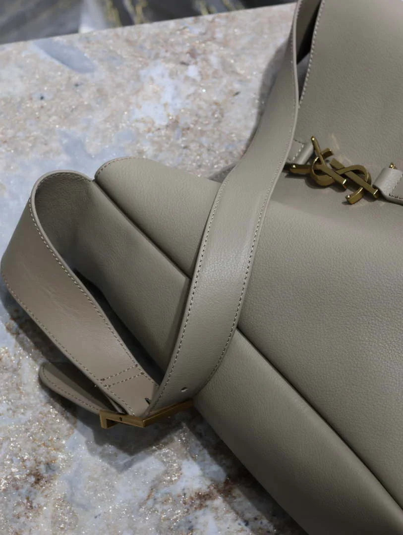 YSL 753837 Le 5 ¨¤ 7 Supple Large In Smooth Leather Gray