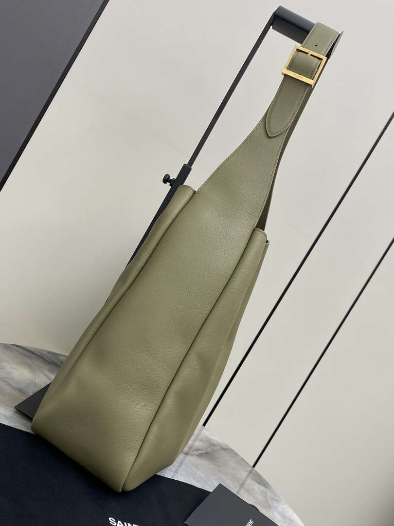 YSL 753837 Le 5 ¨¤ 7 Supple Large In Smooth Leather Green