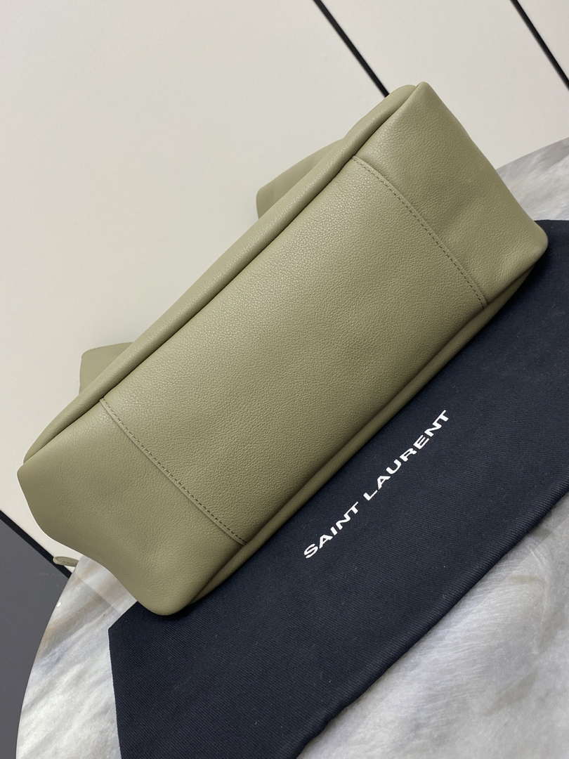 YSL 753837 Le 5 ¨¤ 7 Supple Large In Smooth Leather Green