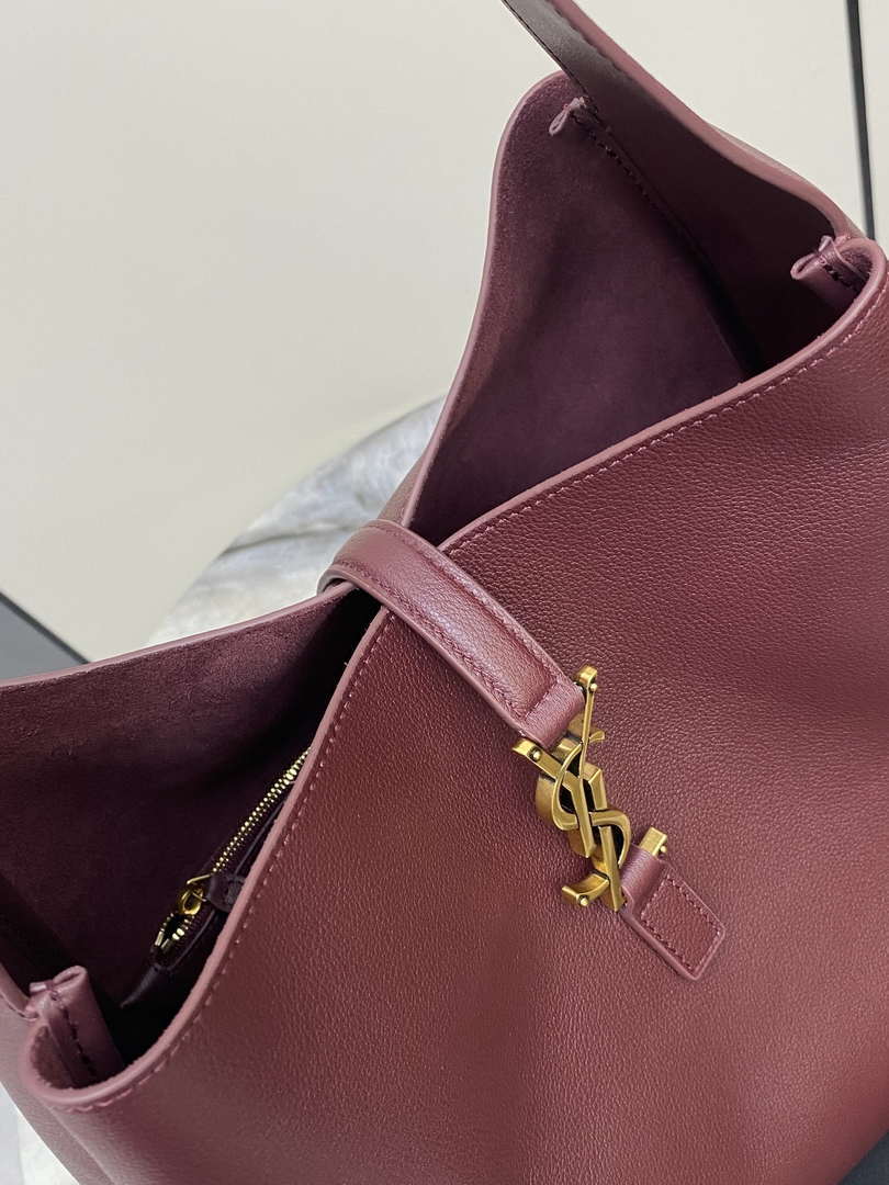 YSL 753837 Le 5 ¨¤ 7 Supple Large In Smooth Leather Wine Red