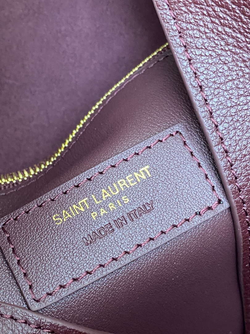 YSL 753837 Le 5 ¨¤ 7 Supple Large In Smooth Leather Wine Red