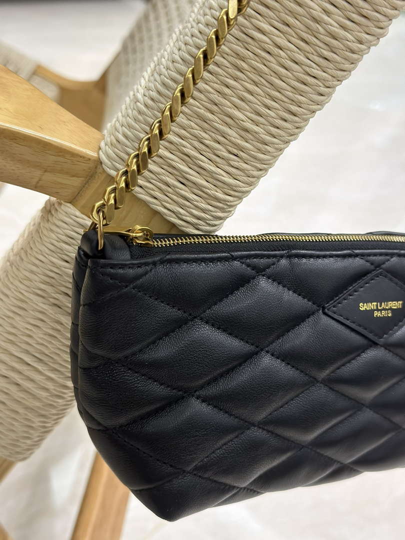 YSL 755979 SAINT LAURENT Gaby Zipped Bag Black