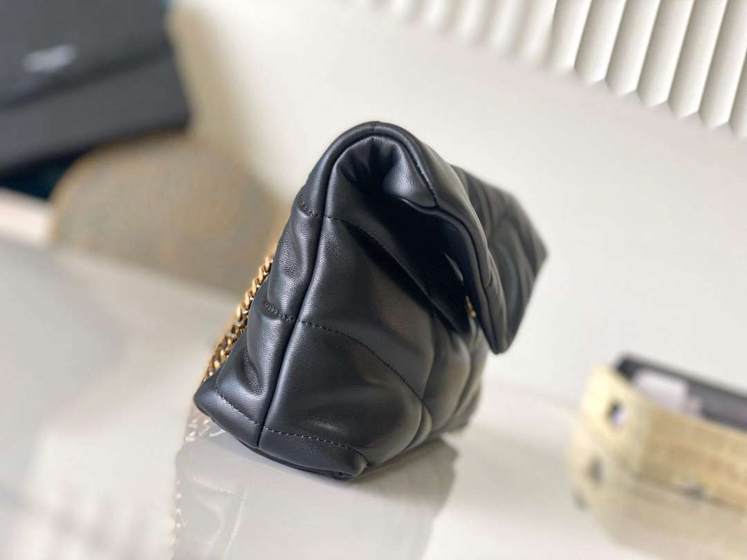 YSL 7593371 Puffer Toy Bag In Quilted Lambskin Black