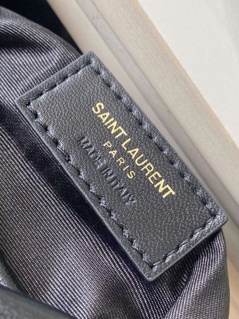 YSL 7593371 Puffer Toy Bag In Quilted Lambskin Black
