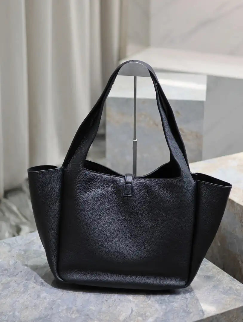 YSL 763435 LE 5 ¨¤ 7 BEA IN GRAINED LEATHER Black with Black hardware
