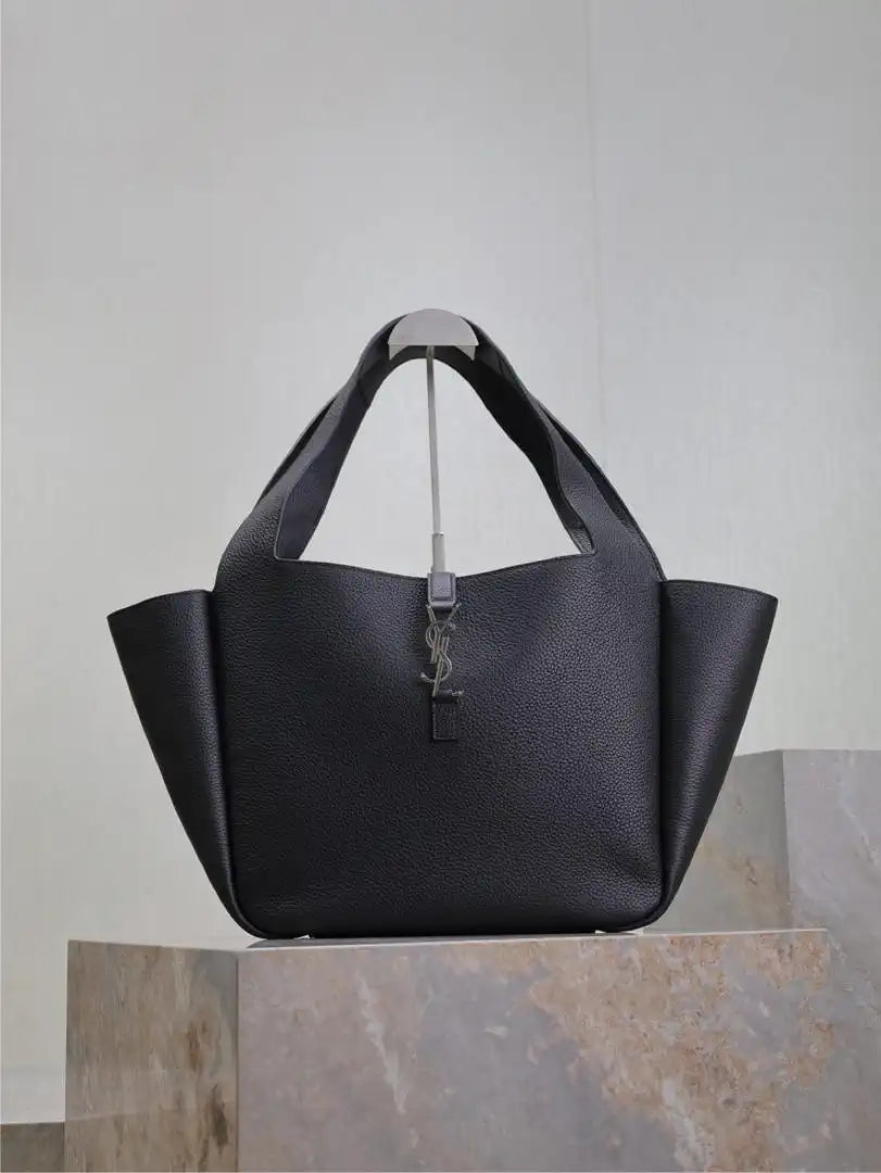 YSL 763435 LE 5 ¨¤ 7 BEA IN GRAINED LEATHER Black with Black hardware