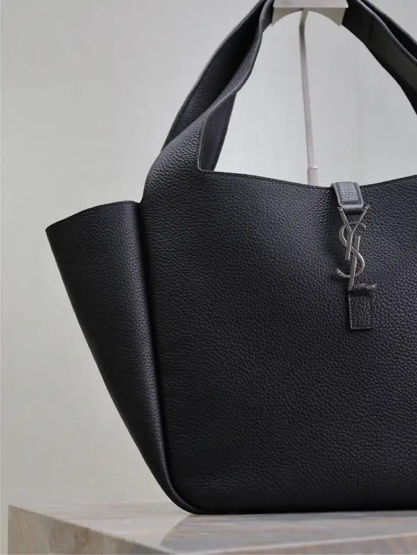 YSL 763435 LE 5 ¨¤ 7 BEA IN GRAINED LEATHER Black with Black hardware