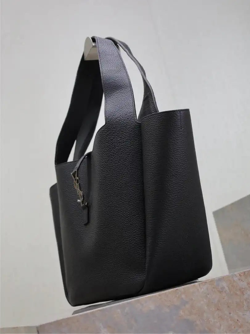 YSL 763435 LE 5 ¨¤ 7 BEA IN GRAINED LEATHER Black with Black hardware