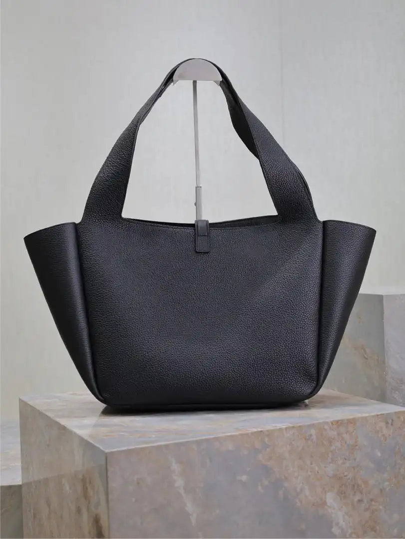 YSL 763435 LE 5 ¨¤ 7 BEA IN GRAINED LEATHER Black with Black hardware