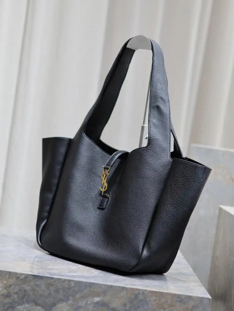 YSL 763435 LE 5 ¨¤ 7 BEA IN GRAINED LEATHER Black Gold