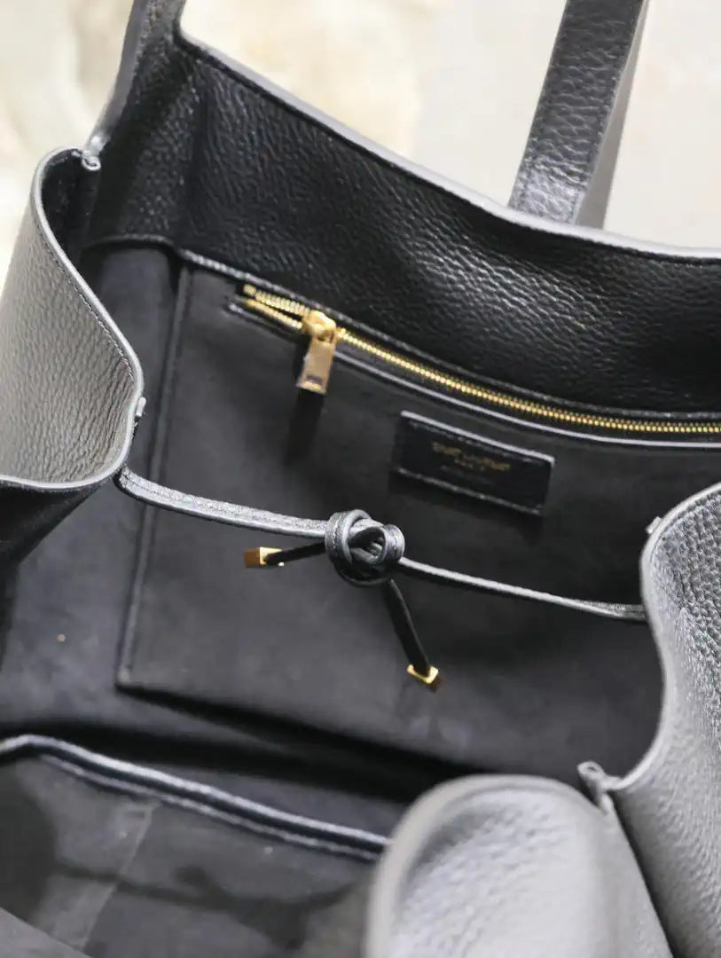 YSL 763435 LE 5 ¨¤ 7 BEA IN GRAINED LEATHER Black Gold