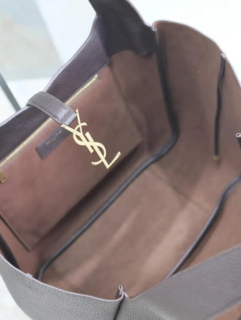 YSL 763435 LE 5 ¨¤ 7 BEA IN GRAINED LEATHER Dark Brown