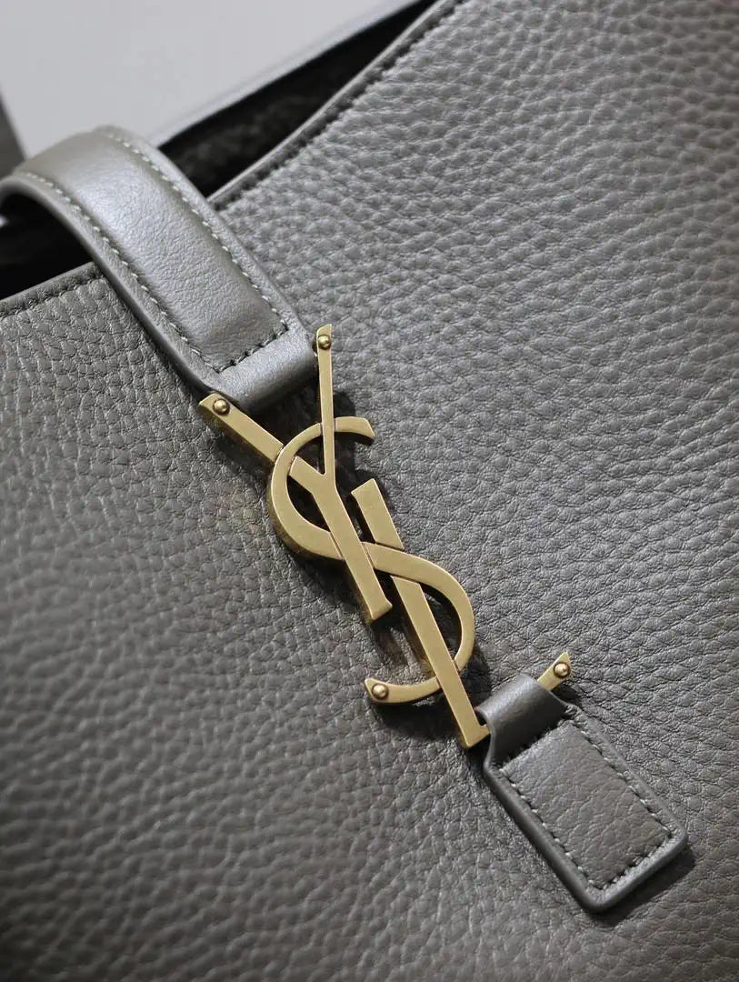 YSL 763435 LE 5 ¨¤ 7 BEA IN GRAINED LEATHER Dark Green