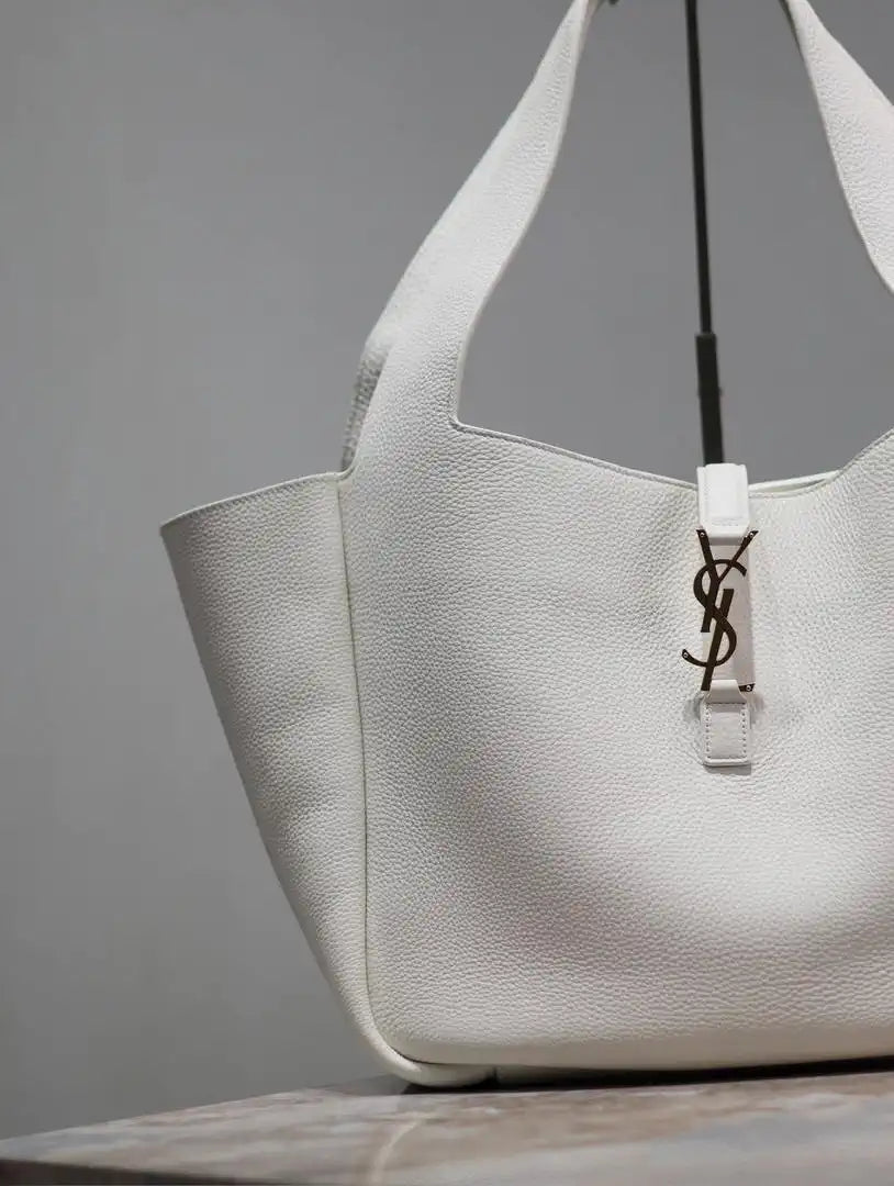 YSL 763435 LE 5 ¨¤ 7 BEA IN GRAINED LEATHER White