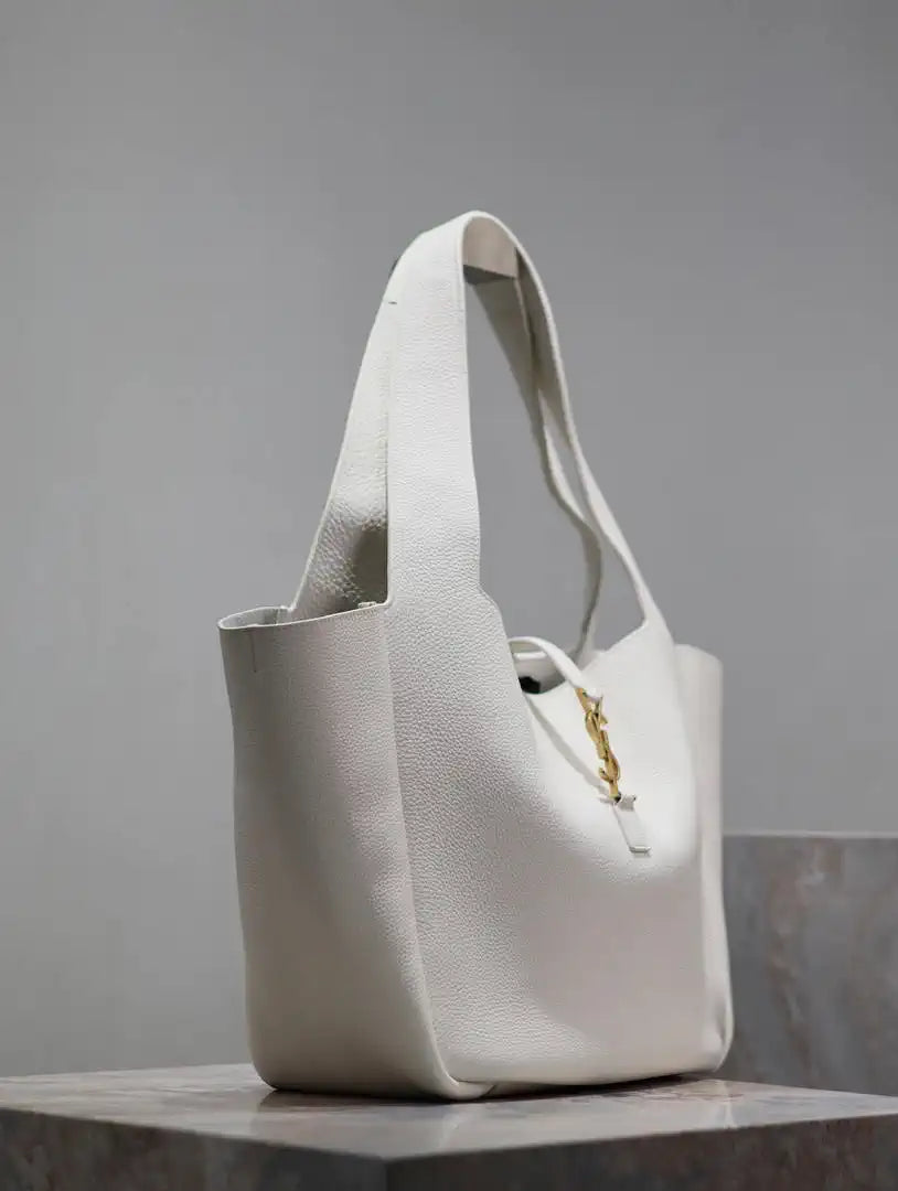 YSL 763435 LE 5 ¨¤ 7 BEA IN GRAINED LEATHER White
