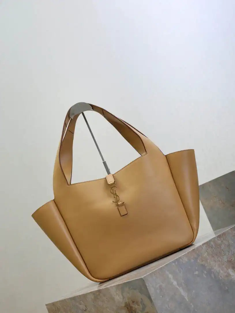 YSL 763435 LE 5 ¨¤ 7 BEA IN GRAINED LEATHER Apricot