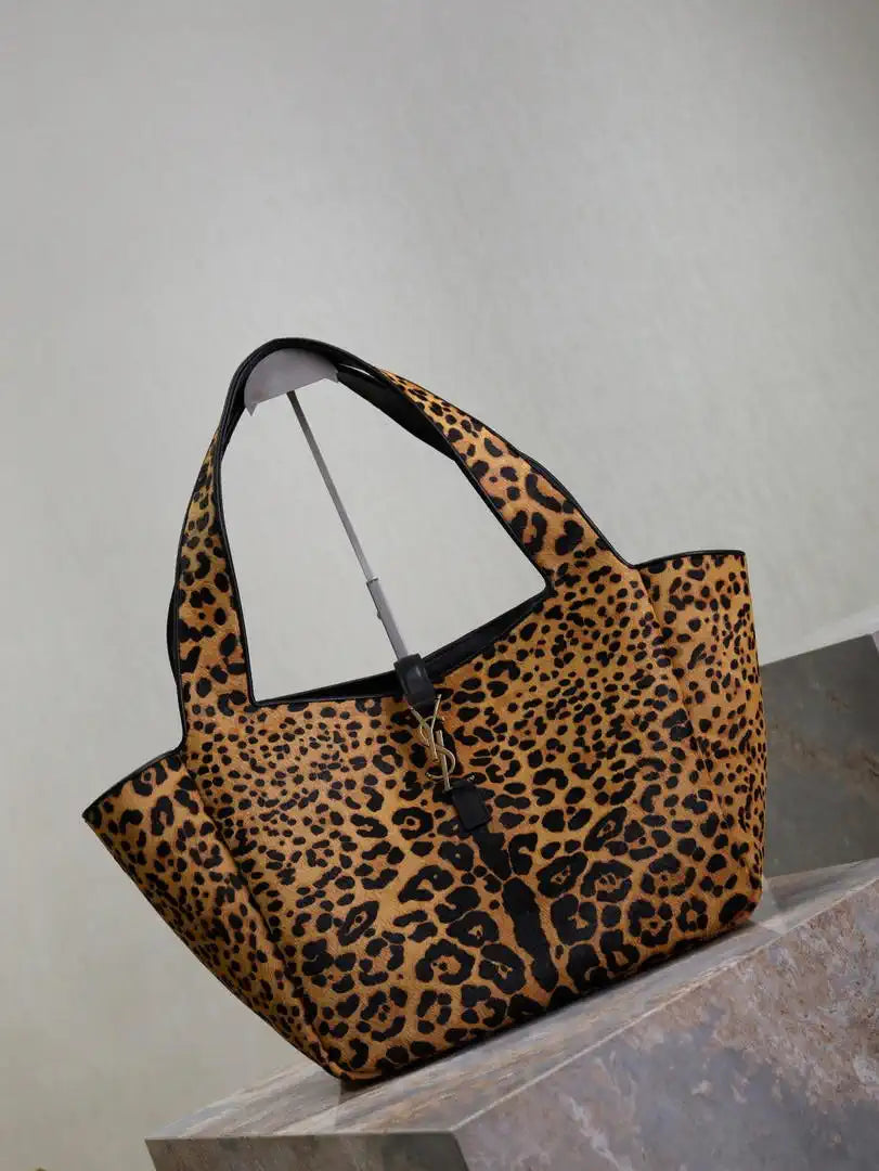 YSL 763435 LE 5 ¨¤ 7 BEA  in leopard-print pony hair and nappa leather