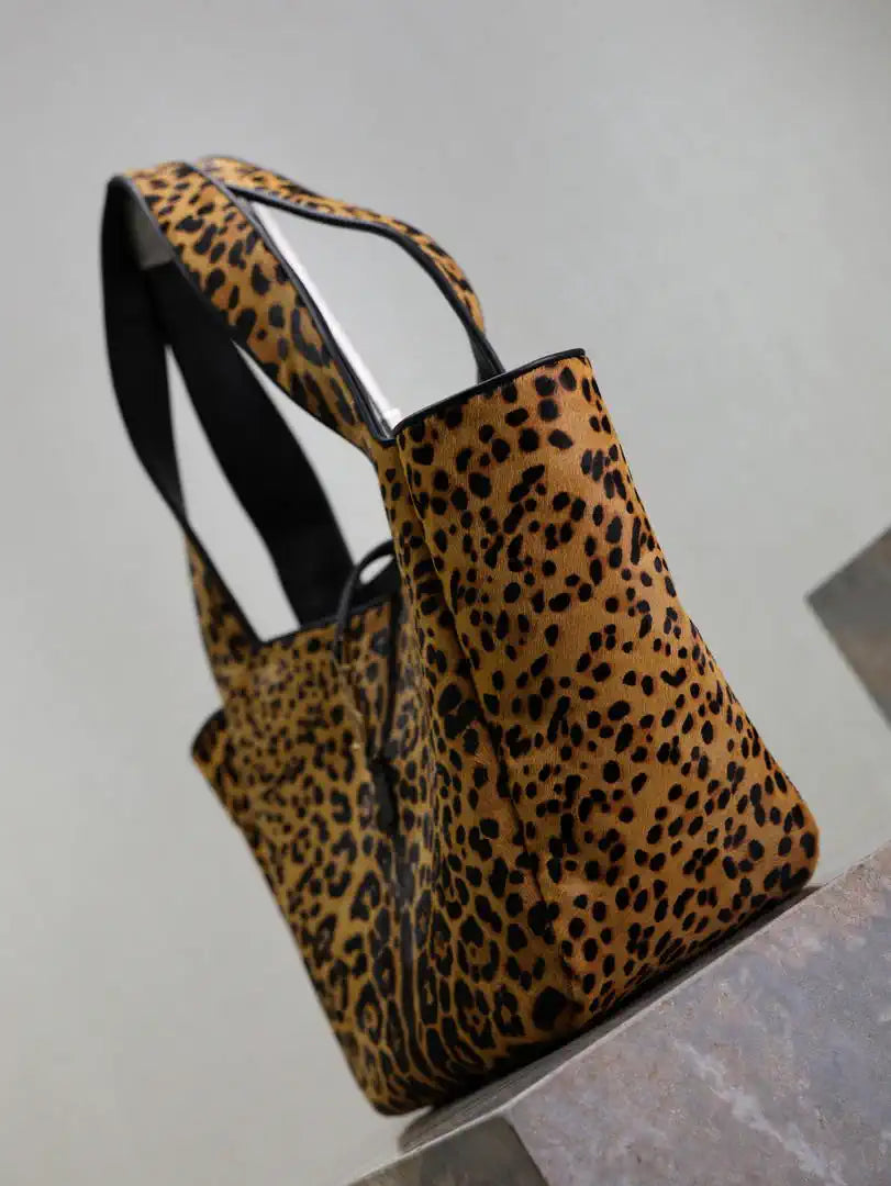 YSL 763435 LE 5 ¨¤ 7 BEA  in leopard-print pony hair and nappa leather