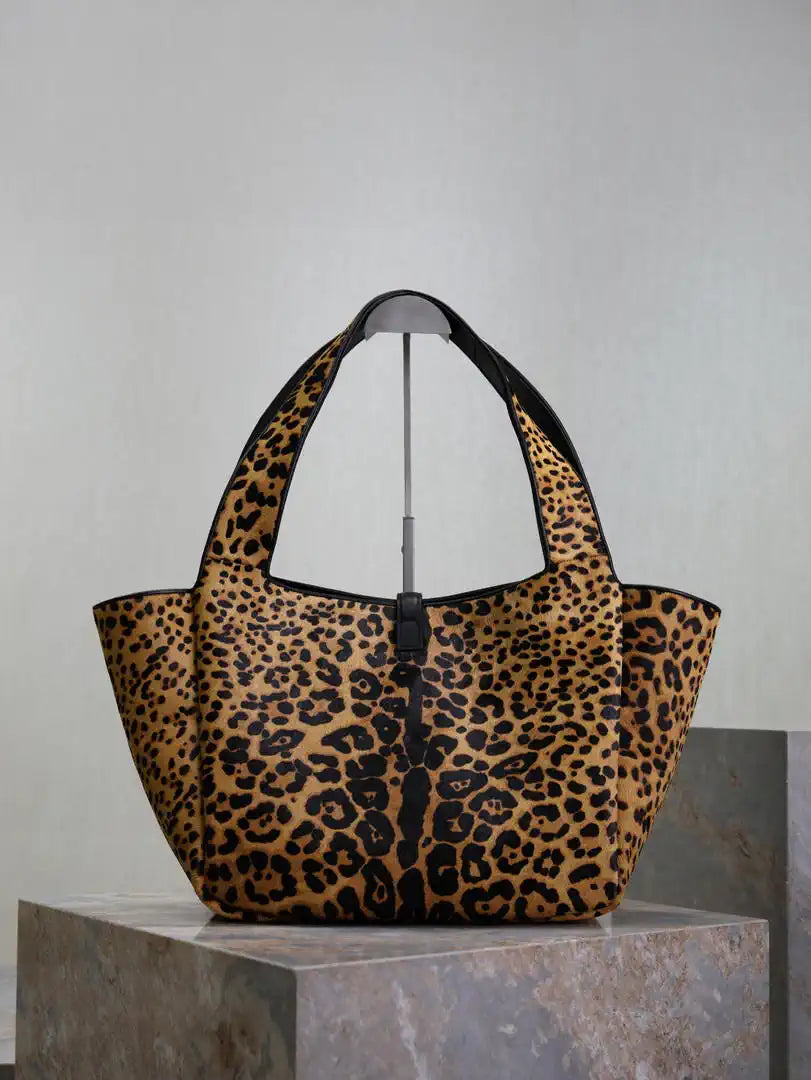 YSL 763435 LE 5 ¨¤ 7 BEA  in leopard-print pony hair and nappa leather