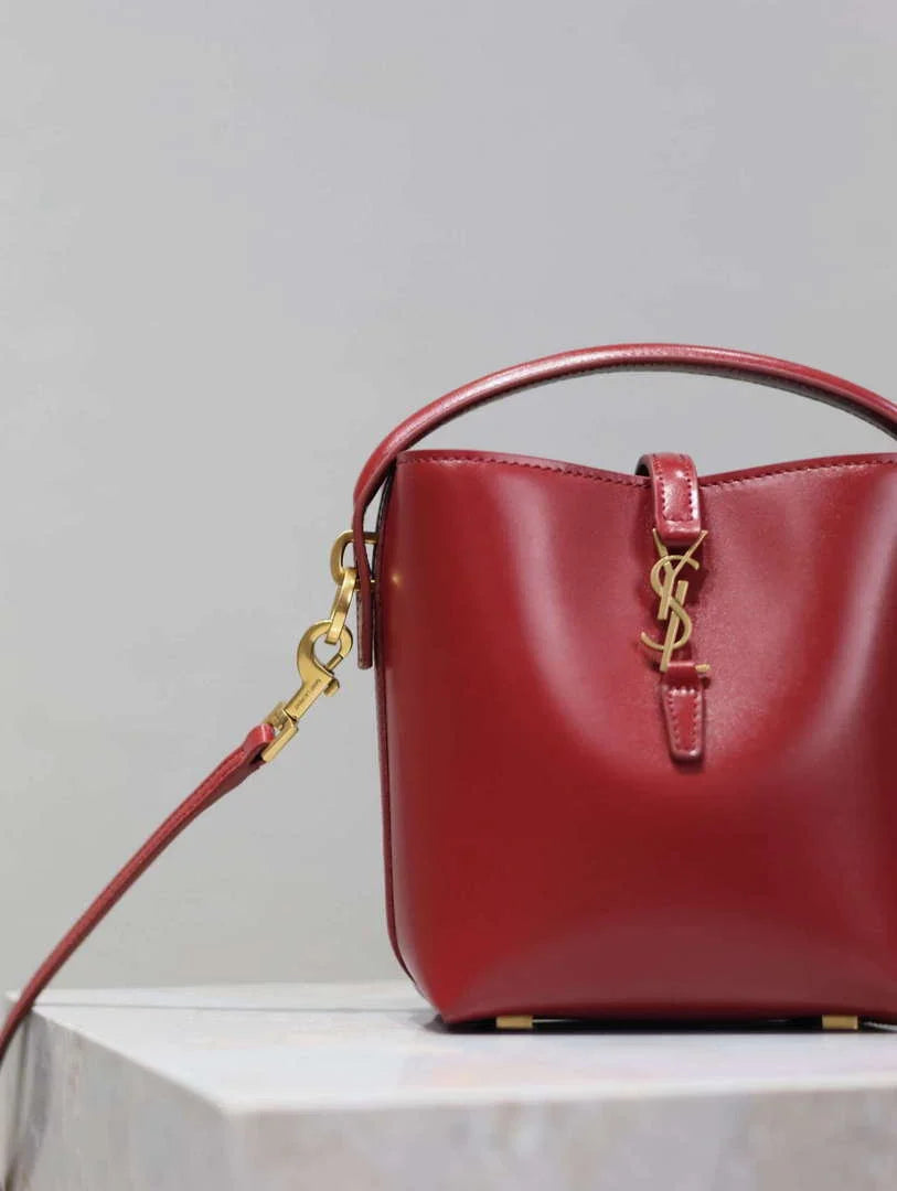 YSL 765870 LE 37 Mini in Lambskin leather Red