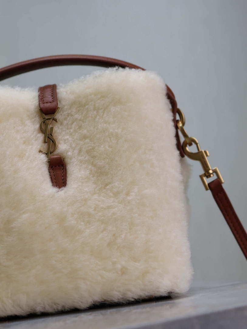 YSL 765870 LE 37 Mini in Lambswool leather Beige