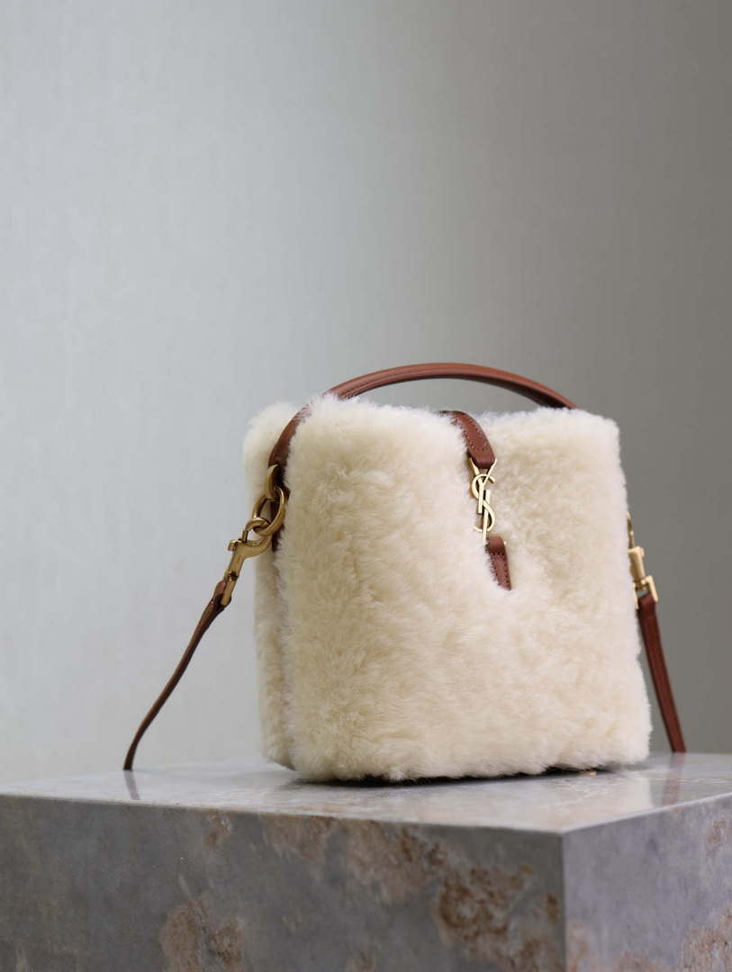 YSL 765870 LE 37 Mini in Lambswool leather Beige