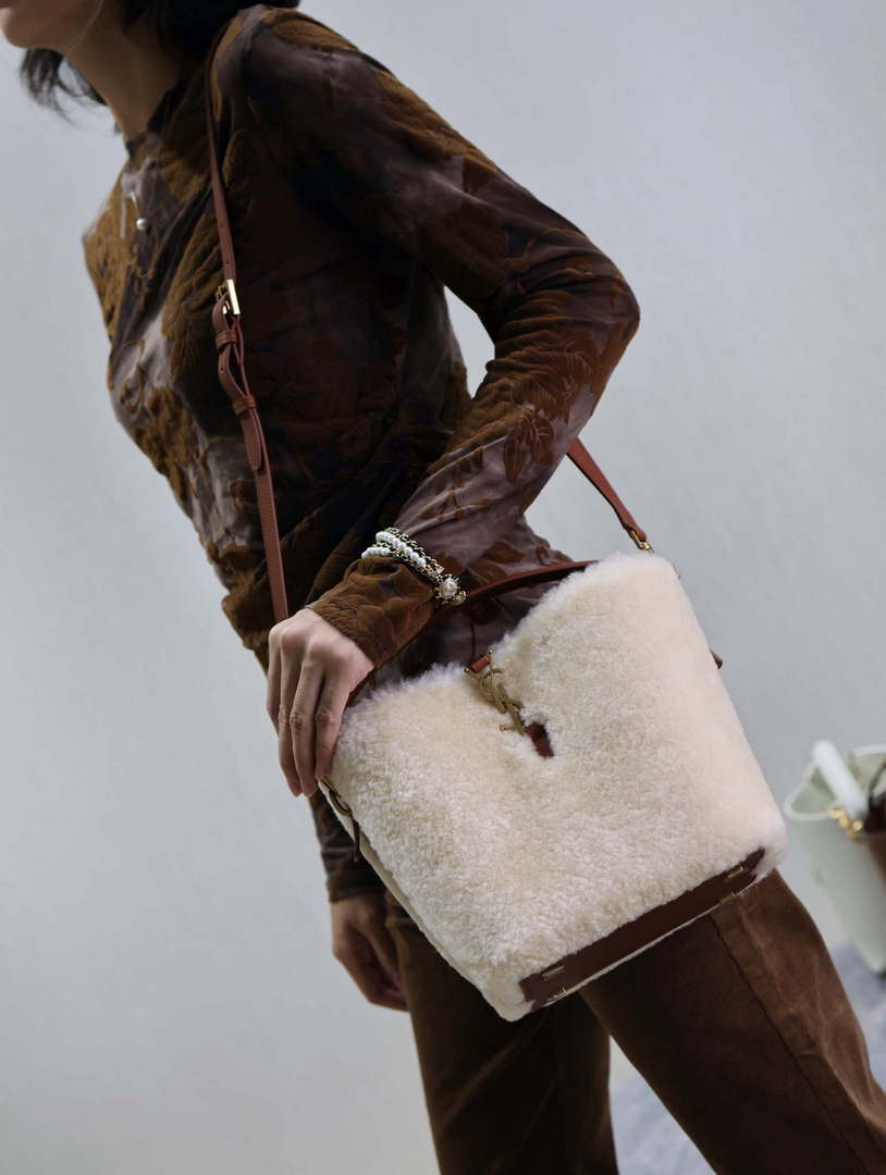 YSL 765870 LE 37 Mini in Lambswool leather Beige