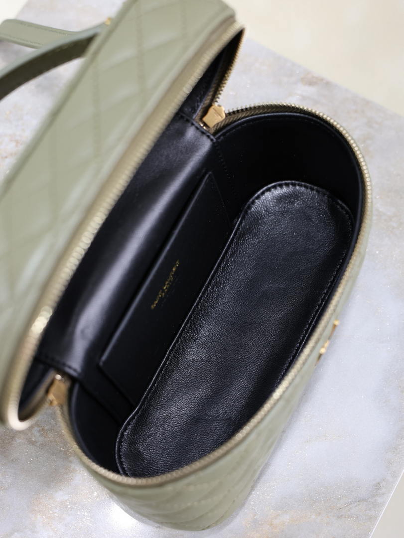 YSL 766731 GABY vanity bag in lambskin wheat green