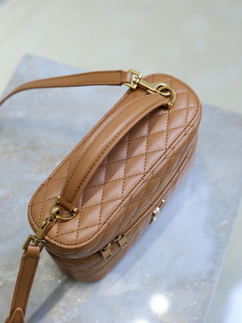 YSL 766731 GABY vanity bag in lambskin Caramel