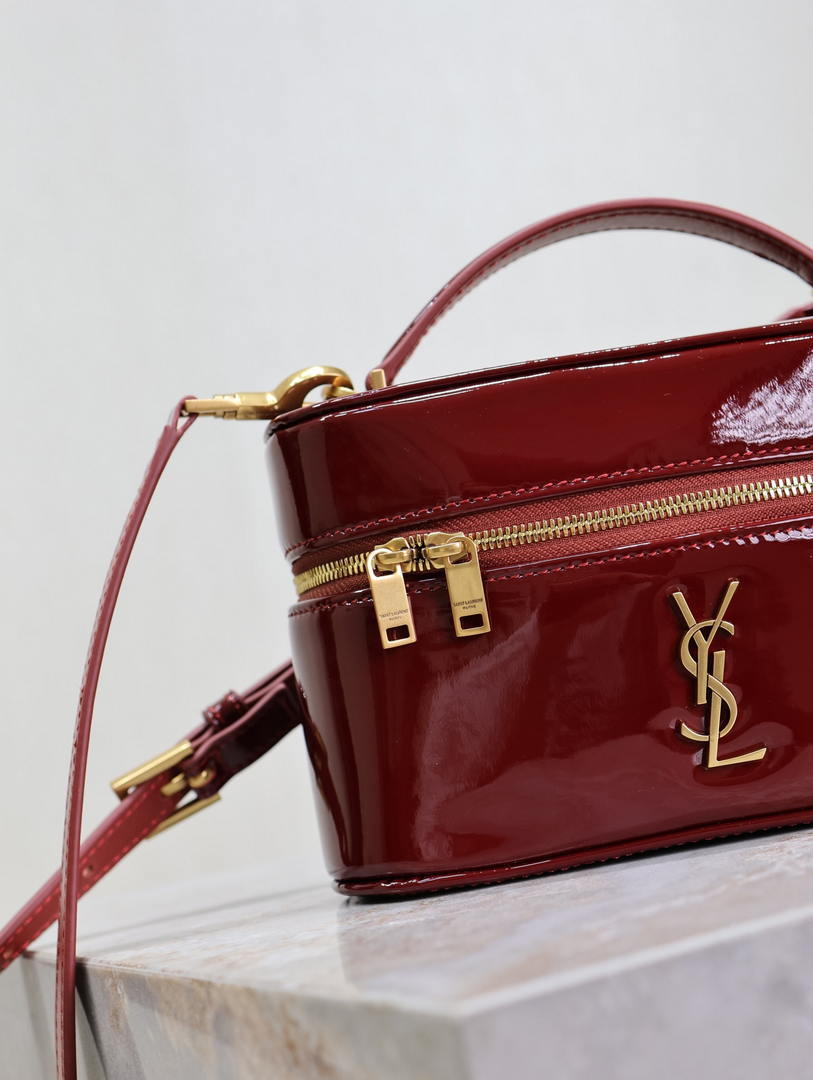 YSL 766731 GABY vanity bag in patent leather Wine Red