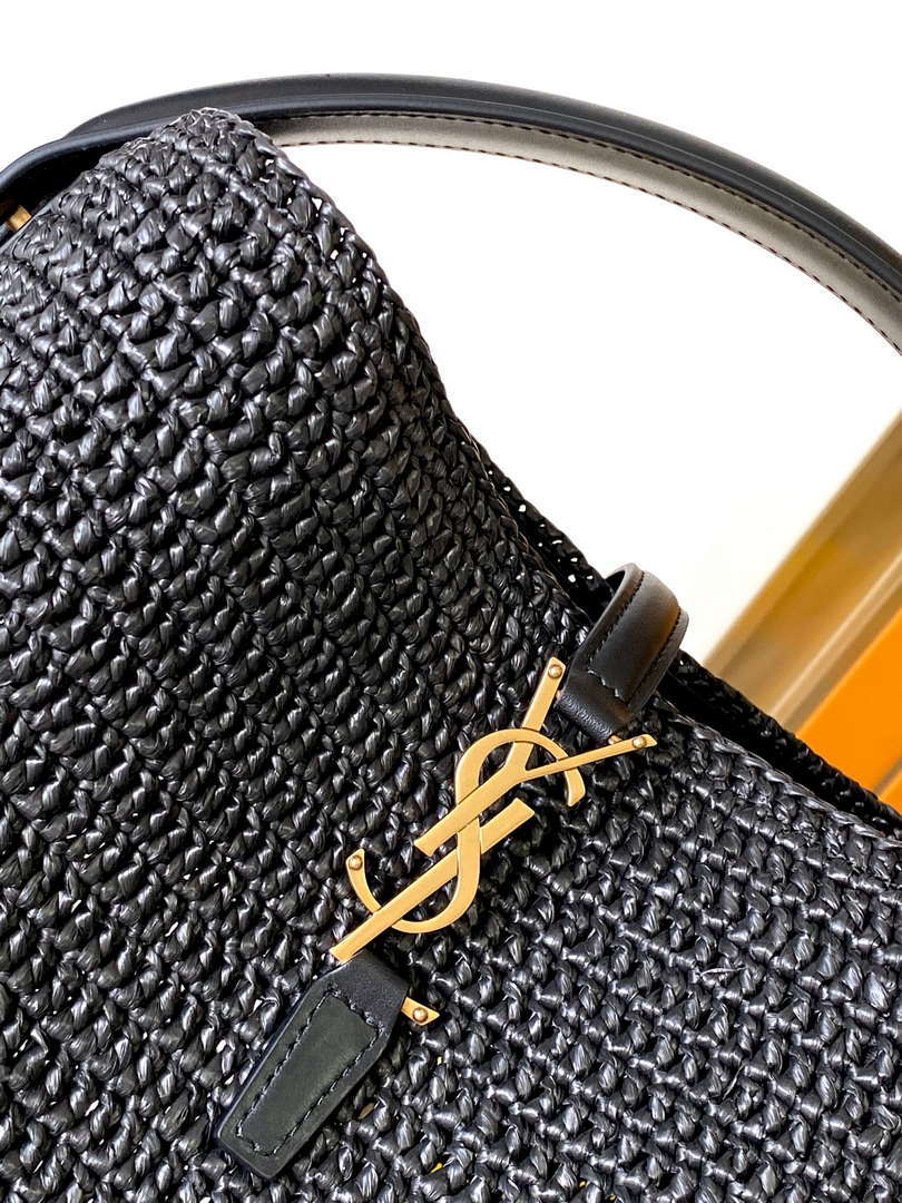 YSL 773991 LE 37 in woven raffia and vegetable-tanned leather Black