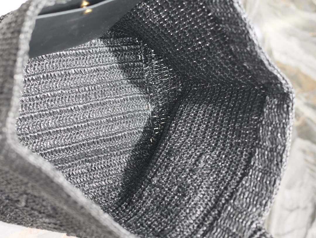 YSL 776763 Saint Laurent Tote  in Black Raffia