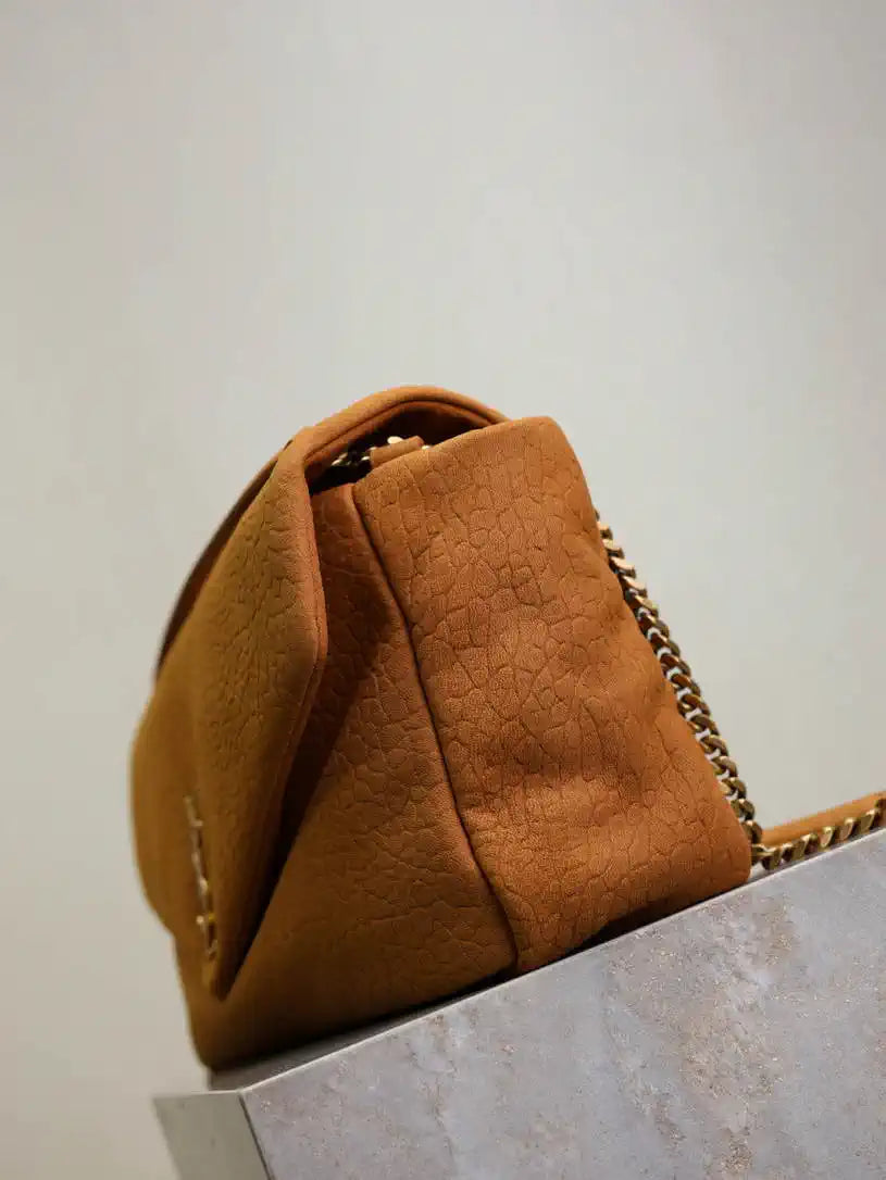 YSL 777399 Calypso large in grained lambskin Camel