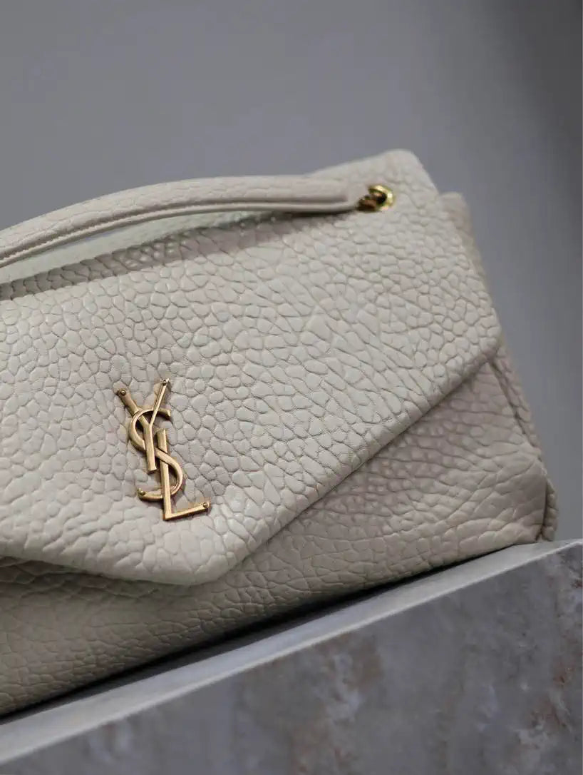 YSL 777399 Calypso large in grained lambskin White