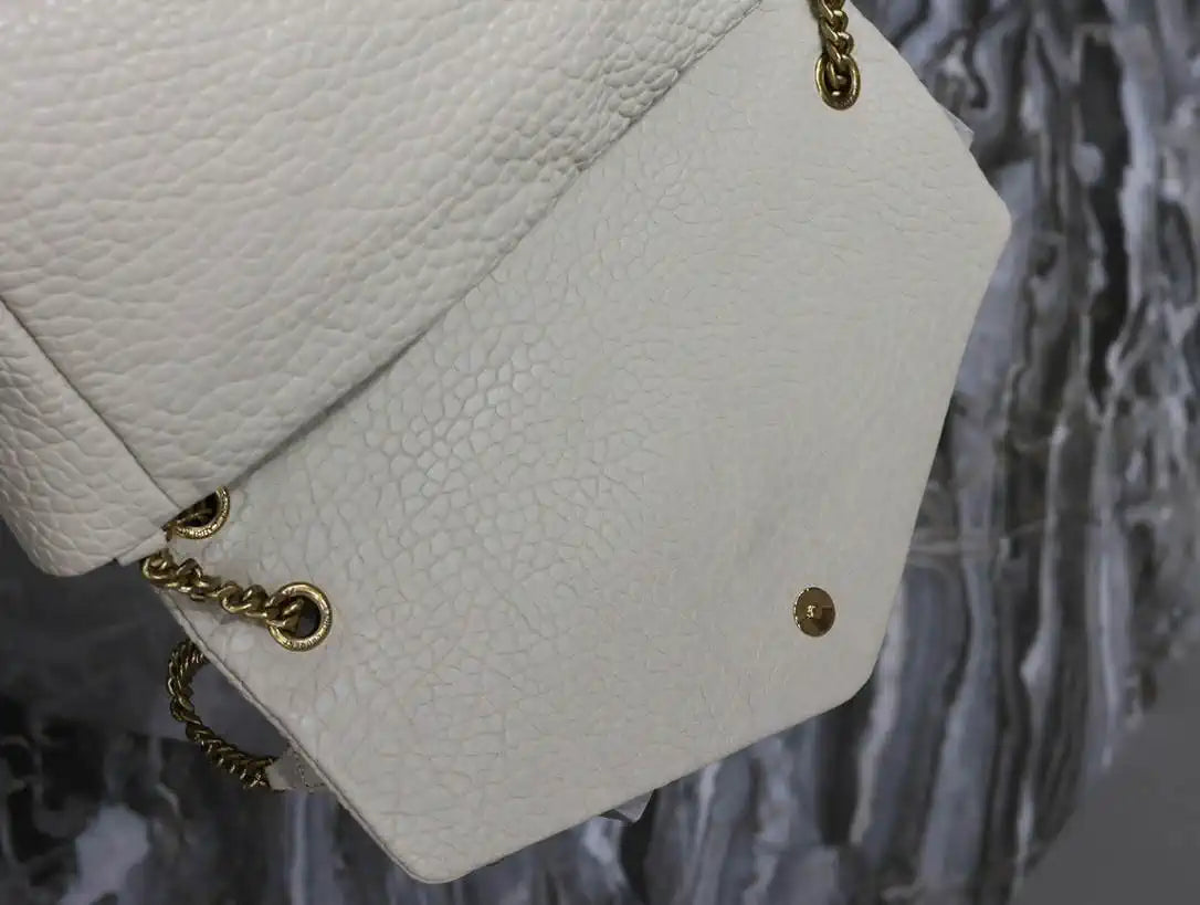 YSL 777399 Calypso large in grained lambskin White