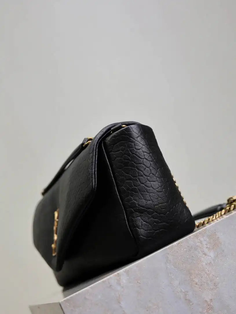 YSL 800916 CALYPSO medium in grained lambskin Black