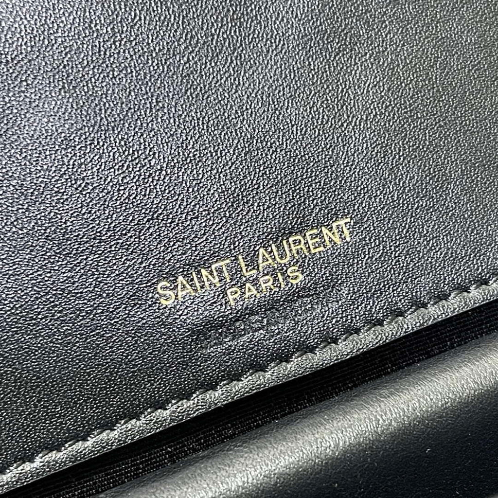 YSL 801437 Loulou small in matelass¨¦ lambskin Black