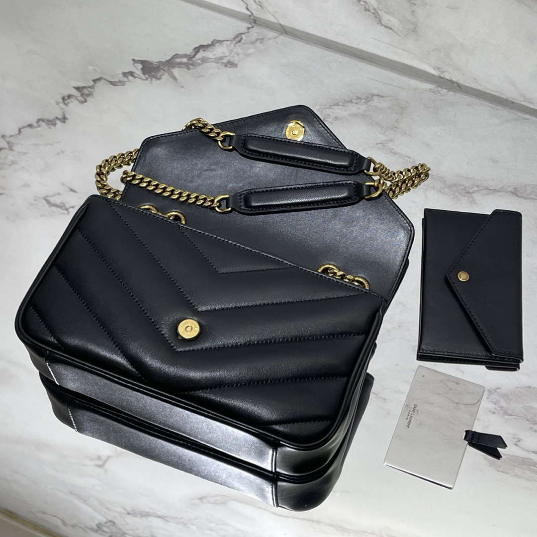 YSL 801437 Loulou small in matelass¨¦ lambskin Black