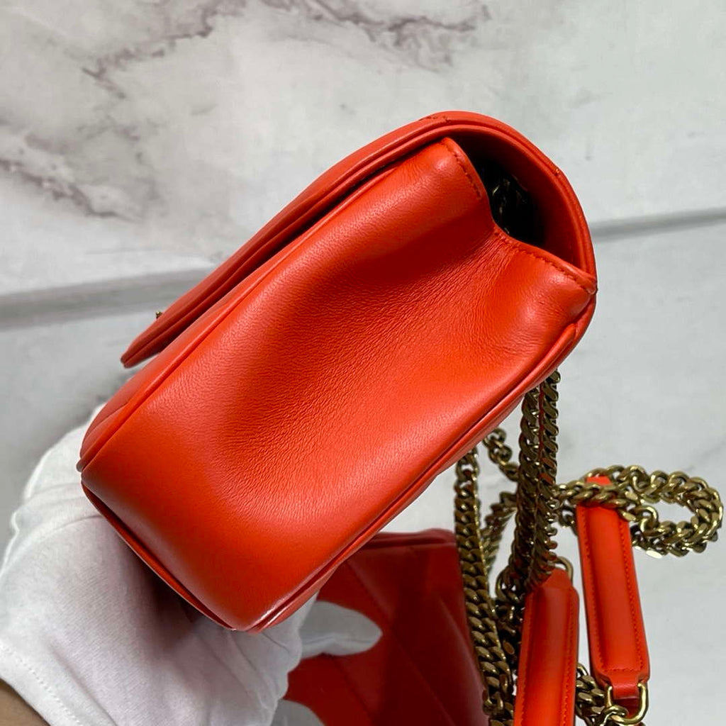 YSL 801437 Loulou small in matelass¨¦ lambskin Red