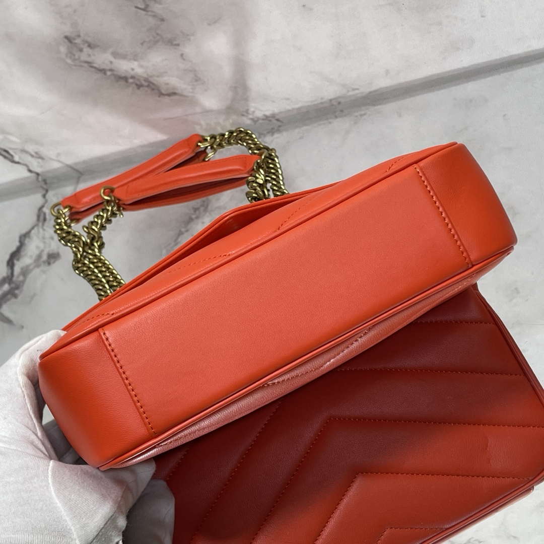 YSL 801437 Loulou small in matelass¨¦ lambskin Red