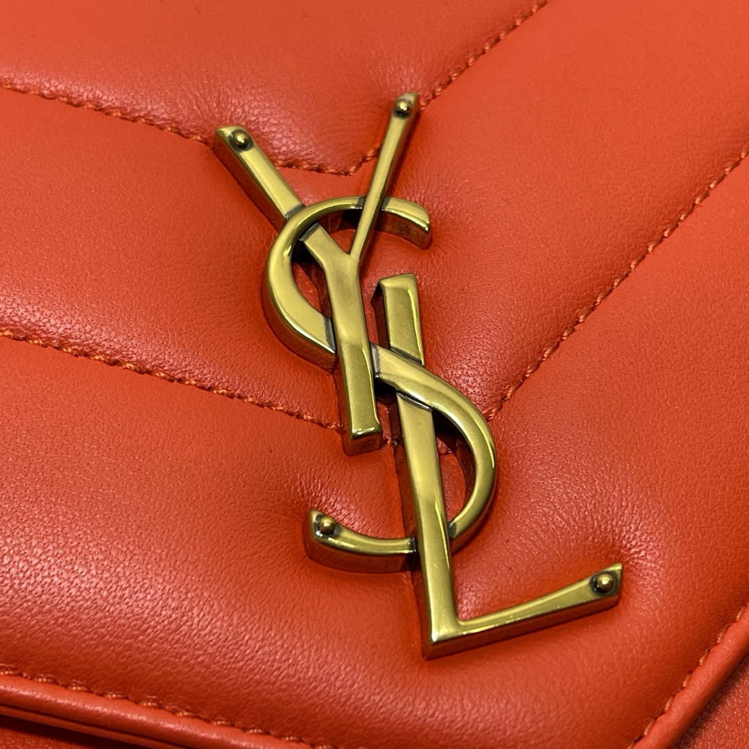 YSL 801437 Loulou small in matelass¨¦ lambskin Red