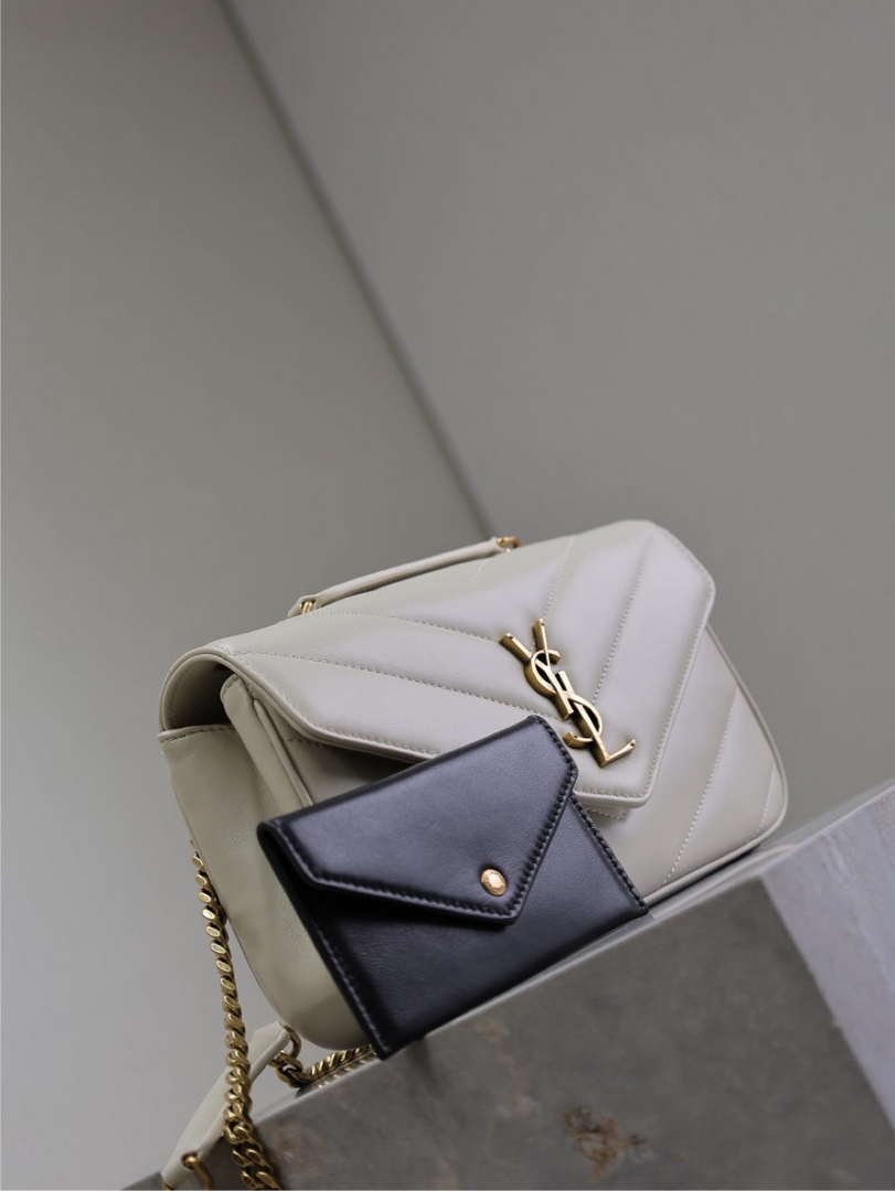 YSL 801437 Loulou small in matelass¨¦ lambskin White