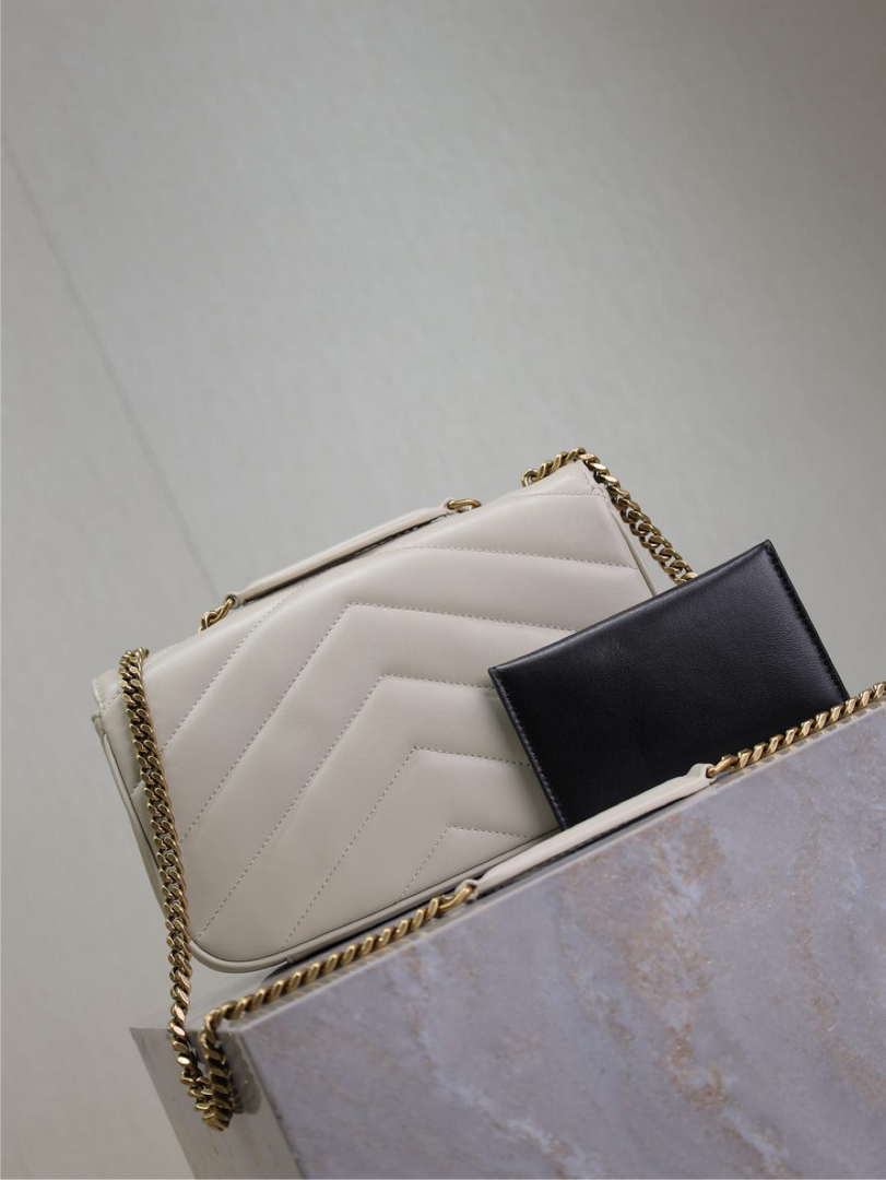 YSL 801437 Loulou small in matelass¨¦ lambskin White