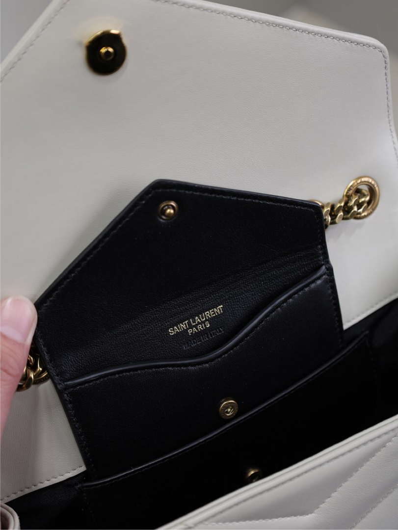YSL 801437 Loulou small in matelass¨¦ lambskin White