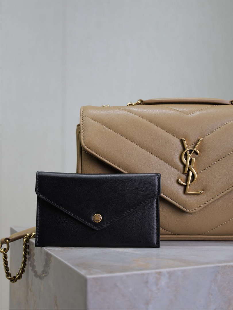 YSL 801437 Loulou small in matelass¨¦ lambskin Apricot