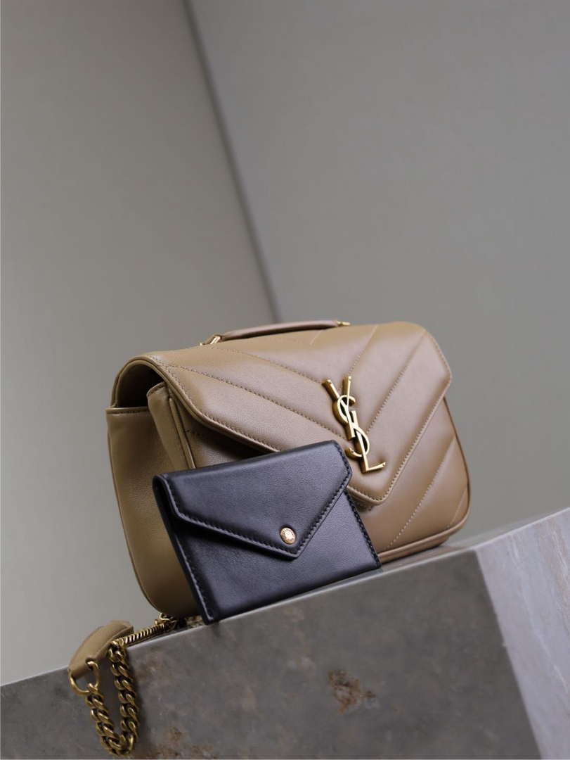 YSL 801437 Loulou small in matelass¨¦ lambskin Apricot