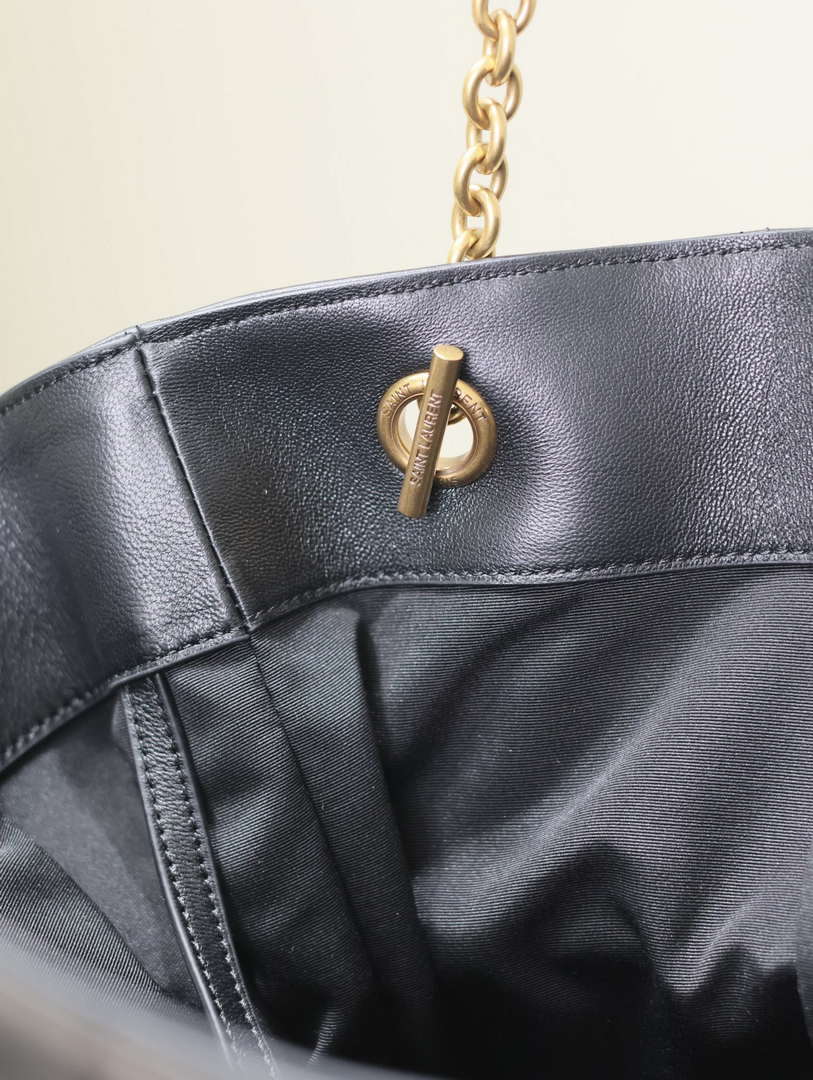 YSL 809824 JAMIE 4.3 SHOPPING in lambskin Black