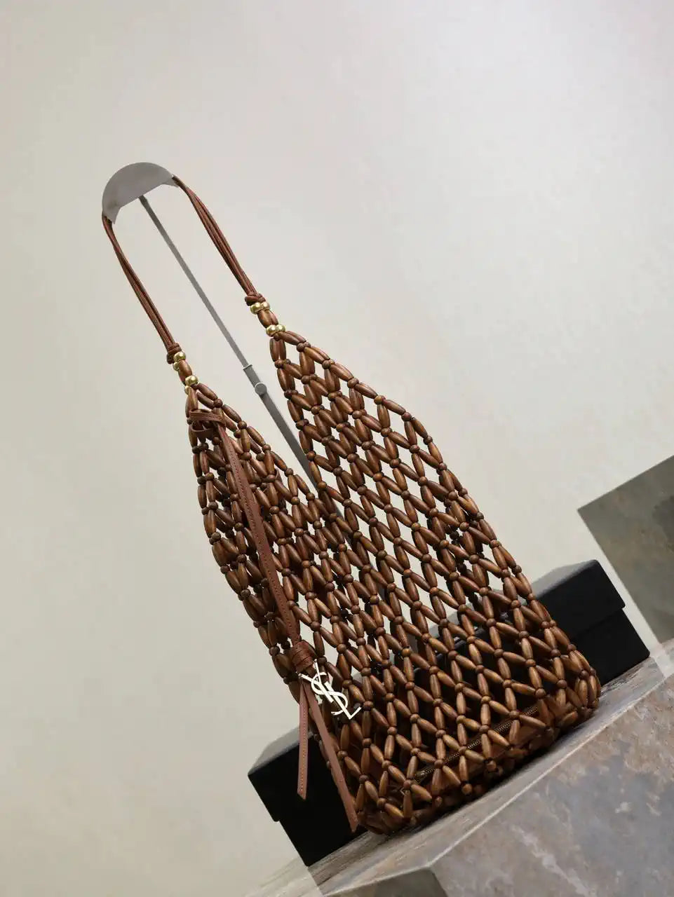 YSL 821911 supple bucket in wood beads LIGHT WOOD