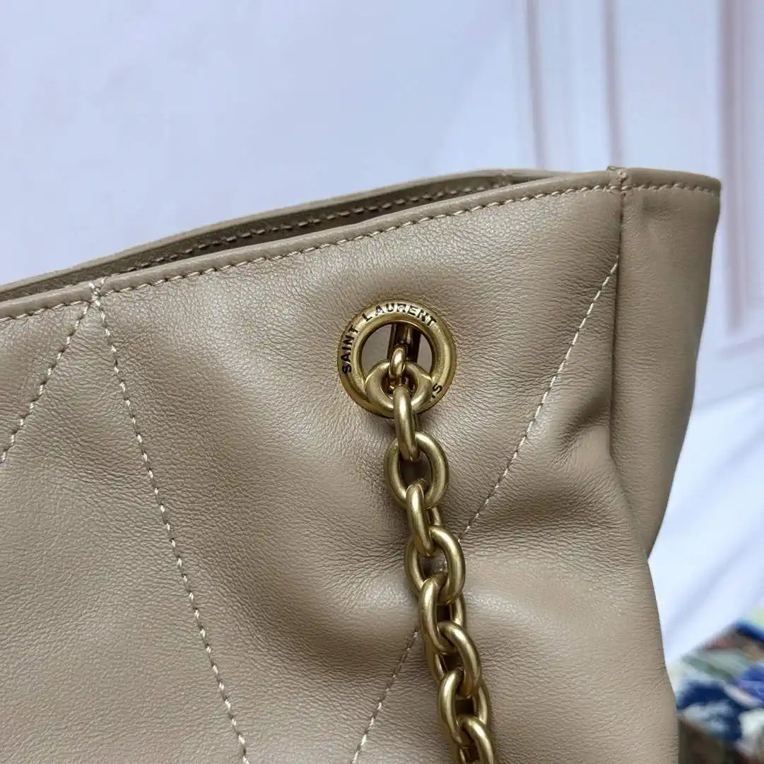 YSL 833948 JAMIE 4.3 Small SHOPPING in Lambskin Apricot